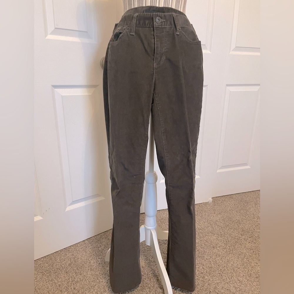 Brown small ribbed corduroy pants